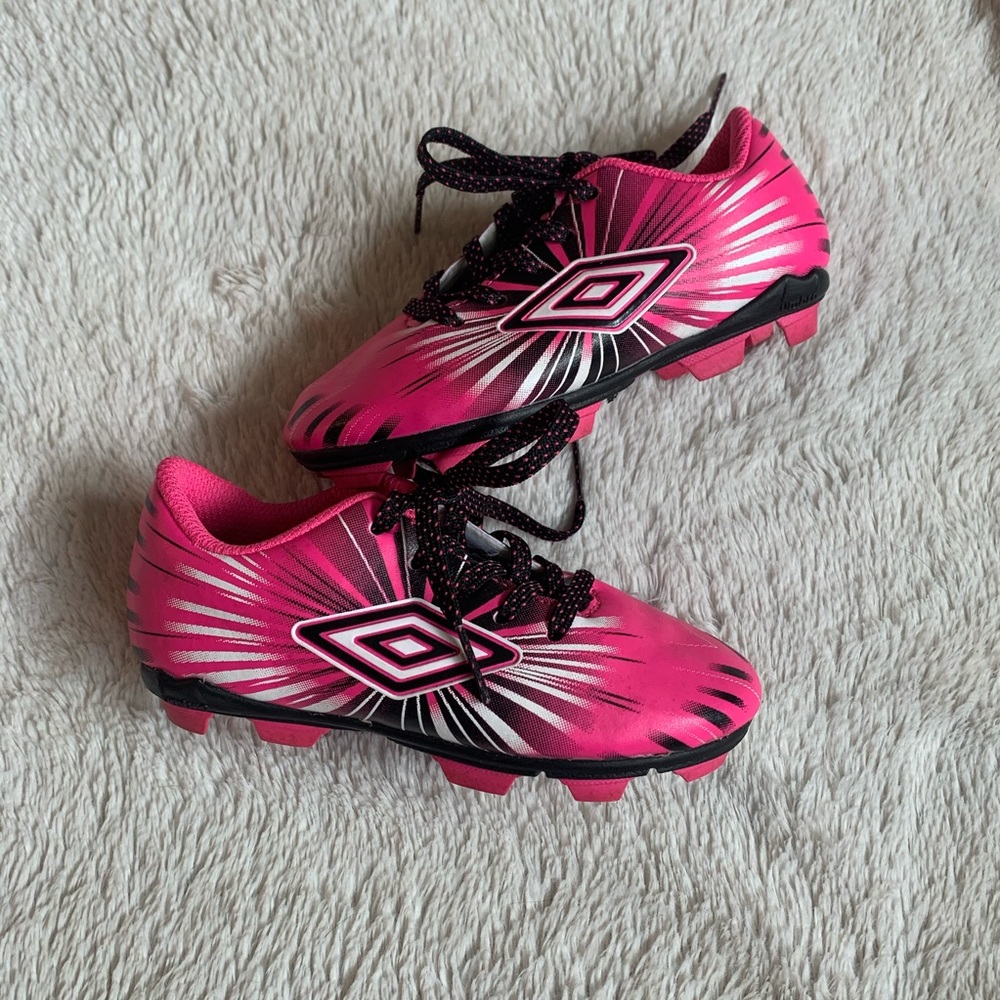 Toddler Size 9 Pink Umbro Soccer Cleats
